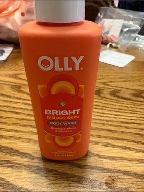 Olly Bright Mood + Skin Orange Body Wash - Energizing Citrus Cleanse